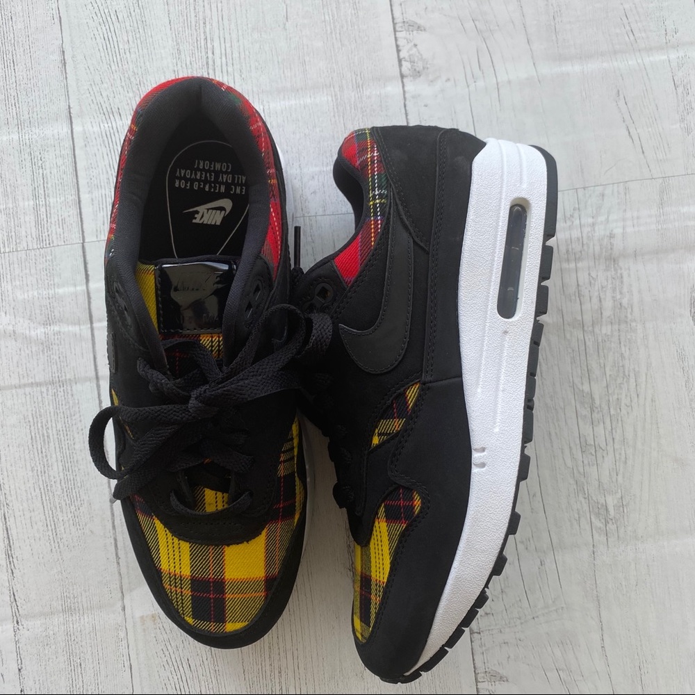 🆕 Nike Air Max 1- SE Tartan Plaid W-7.5